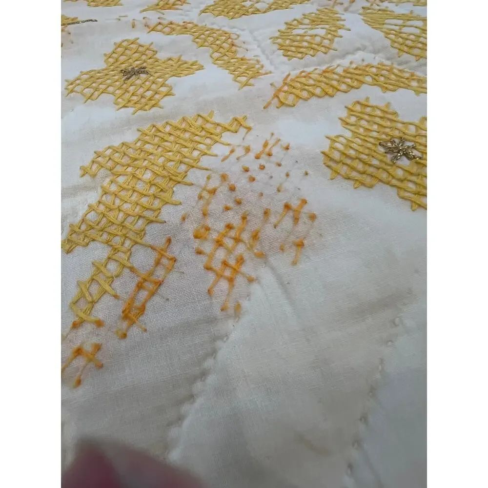 Quilt Queen Blanket Coverlet Vintage honey bee yellow floral Cross Stitched